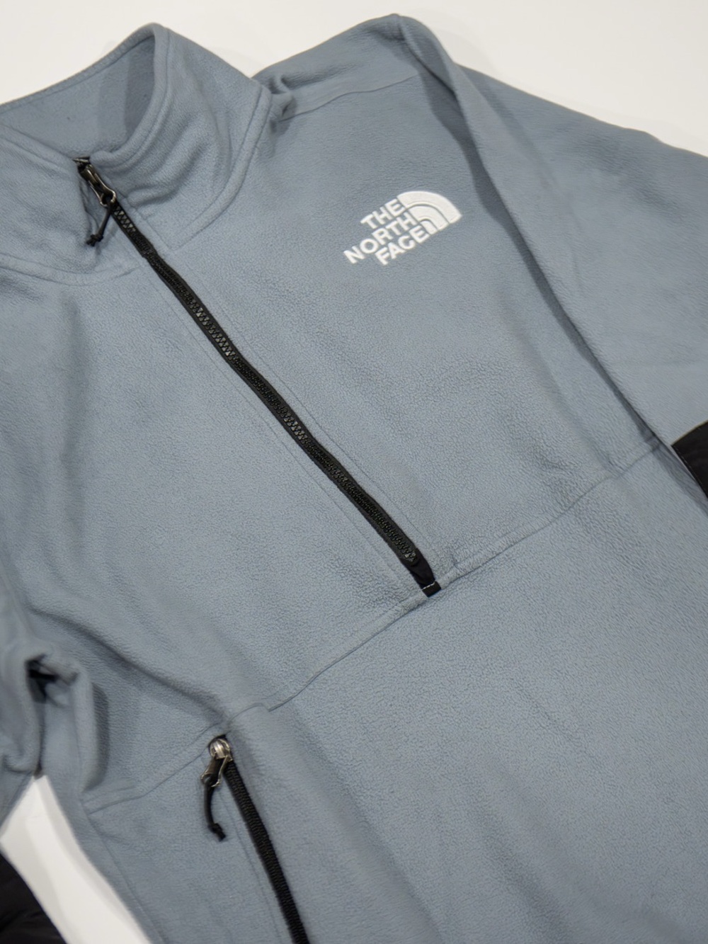The North Face Men's Slate Blue Half-Zip Fleece Pullover